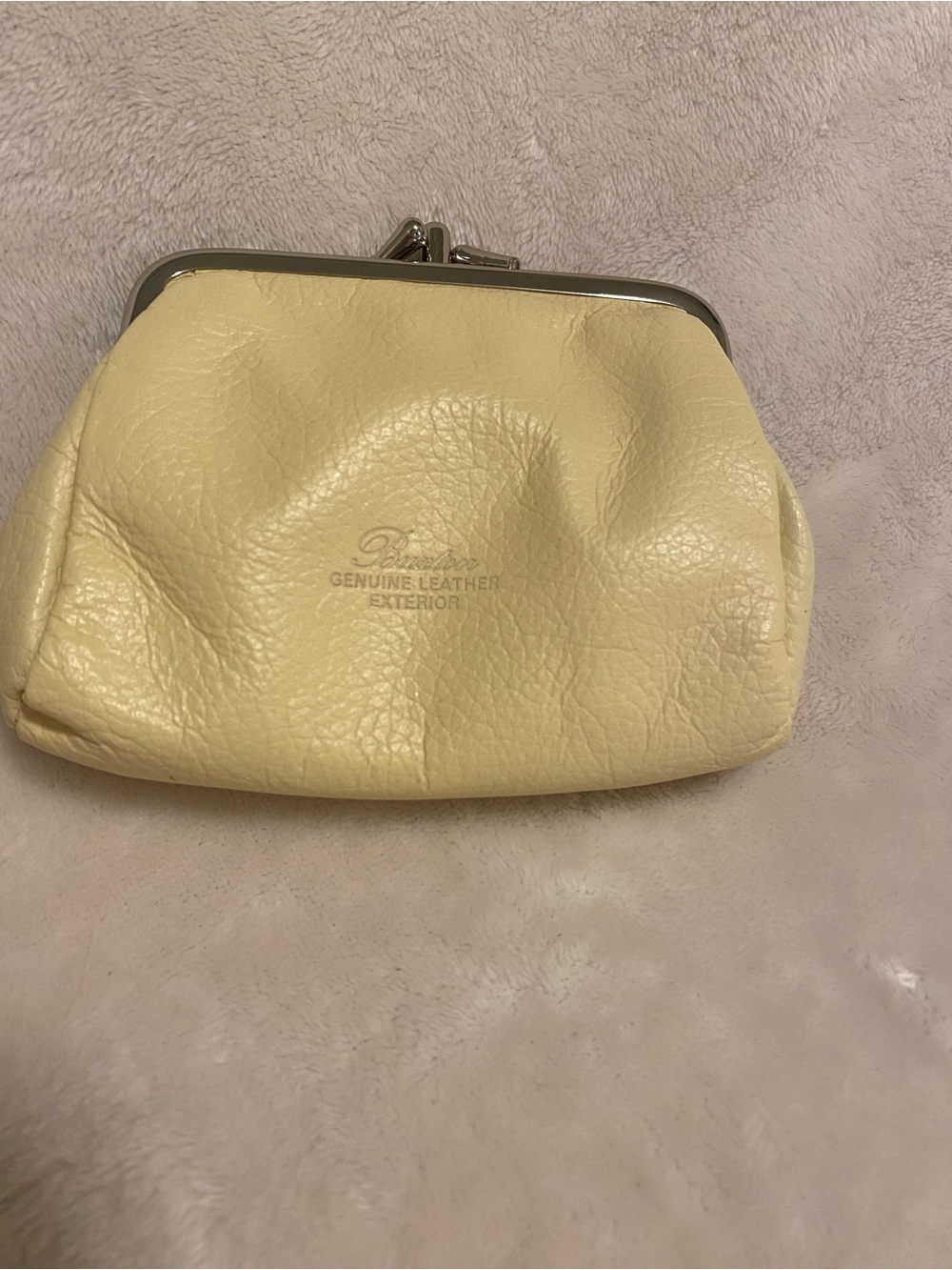 🌸 Buxton Pale Yellow Leather Kiss-Lock Coin Purse